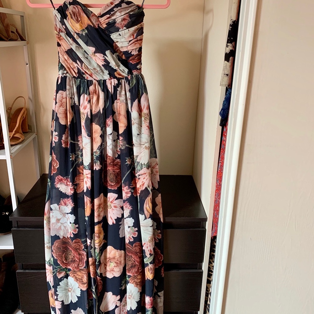 Floral strapless dress